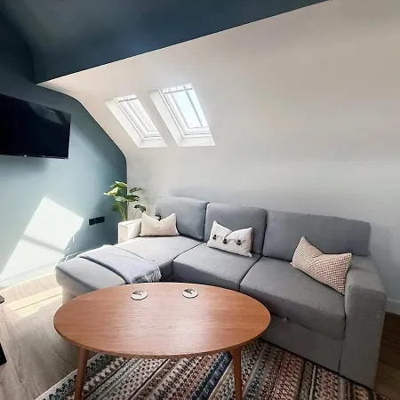 Westbury Collection - The Westbury Duplex Bristol