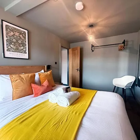 Westbury Collection - The Westbury Duplex Bristol