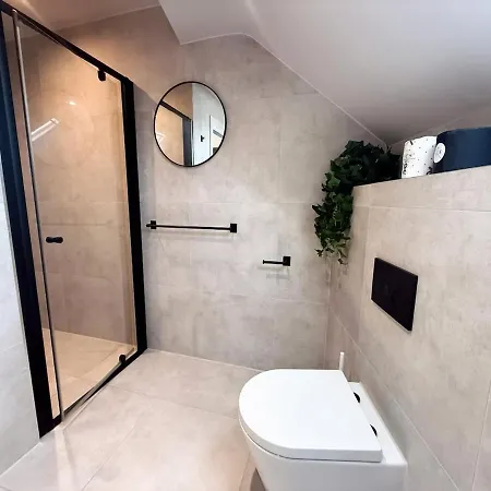 Westbury Collection - The Westbury Duplex *